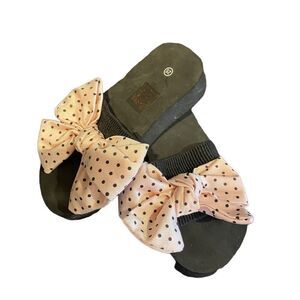 Flip Flop pink Polka Dot Bow Sandals Size 9